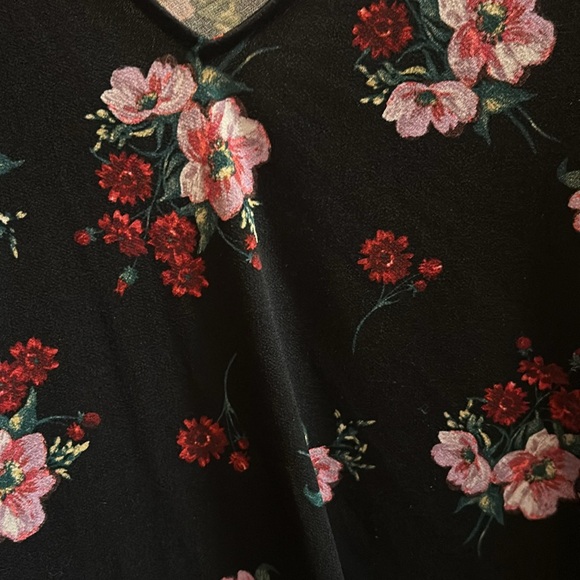 Express blouse with flowers - Picture 5 of 8